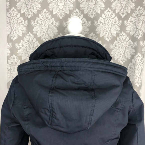 The A & F all season weather warrior jacket - Picture 4 of 8